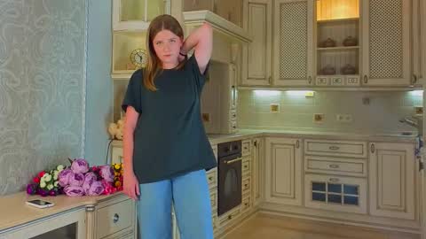 Call me Lee online show from 11.04.25