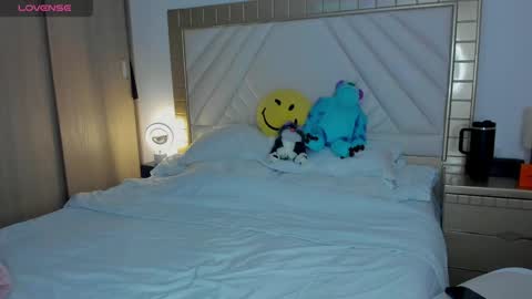 Snapshot of nalah_gomez_ chatting on 01.21.25 Nalah online show from 01.21.25