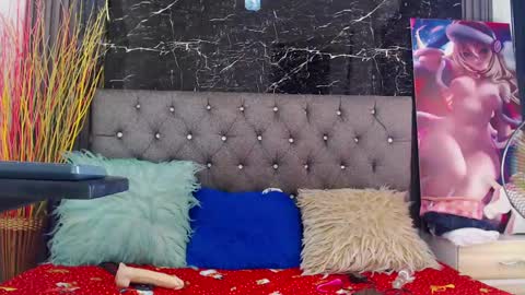 NALAROY online show from 12.18.24