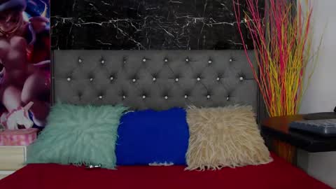 NALAROY online show from 01.08.25