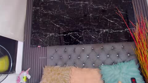 NALAROY online show from 02.26.25