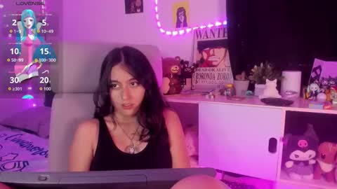 nami_white online show from 09.30.25