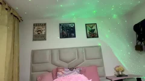 Snapshot of namithompson chatting on 09.12.25 NamiThompson online show from 09.12.25