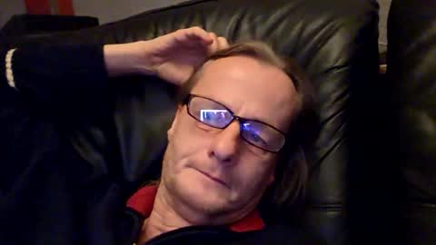 Snapshot of namorreyeb chatting on 10.26.25 namorreyeb online show from 10.26.25