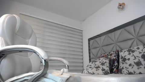 Snapshot of nana_levy chatting on 01.28.25 Nana levy online show from 01.28.25