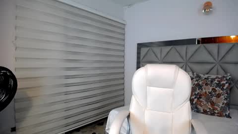 Snapshot of nana_levy chatting on 02.09.25 Nana levy online show from 02.09.25