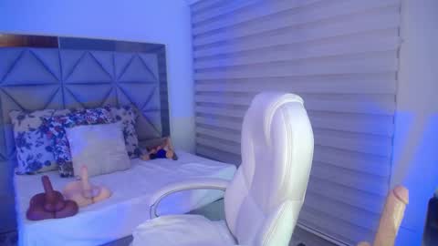 Snapshot of nana_levy chatting on 10.10.25 Nana levy online show from 10.10.25