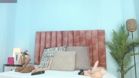 Snapshot of nana_levy chatting on 12.04.25 Nana levy online show from 12.04.25