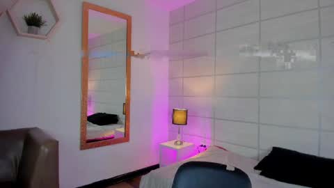 Nana  online show from 04.02.26