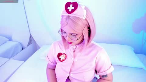 NanaOsaky online show from 10.09.25