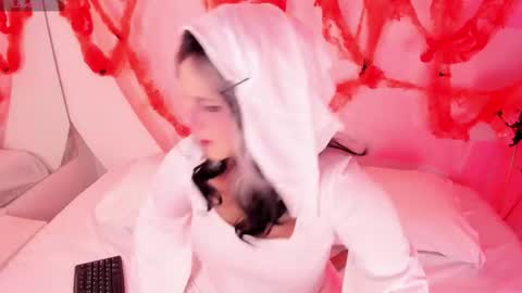 NanaOsaky online show from 10.31.25