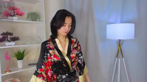 Snapshot of nanayuki chatting on 09.18.25 Miya online show from 09.18.25