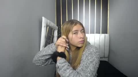 Snapshot of nancy_blonde chatting on 05.20.26 nancy blonde online show from 05.20.26