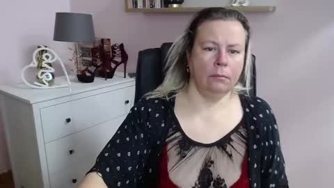 Snapshot of nancy_sugar chatting on 01.11.25 Nancy online show from 01.11.25