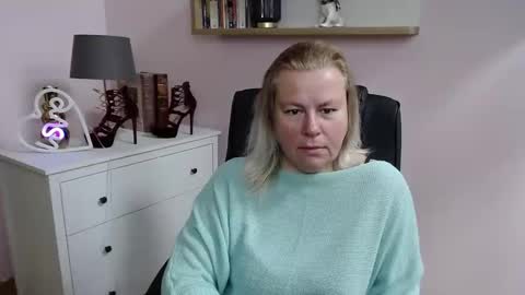 Snapshot of nancy_sugar chatting on 02.11.25 Nancy online show from 02.11.25