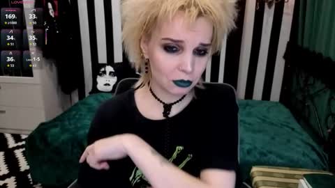 Nancy online show from 11.05.25