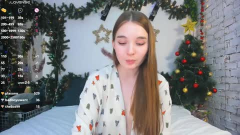 Snapshot of nancycaseys chatting on 01.17.25 Luna online show from 01.17.25