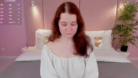 Snapshot of nancyjonson chatting on 06.11.26 Nancy online show from 06.11.26