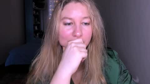 Nancy online show from 04.11.26