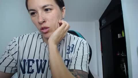 Snapshot of nanna_yoshi chatting on 02.03.25 nanna yoshi online show from 02.03.25