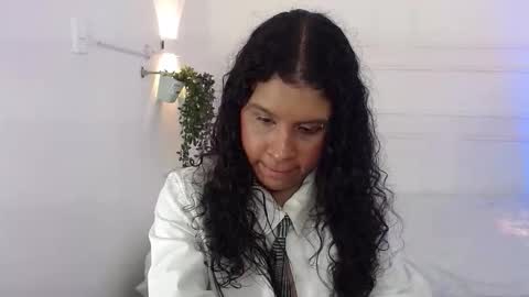 Snapshot of nannarouse chatting on 10.24.25 Nanna Rouse online show from 10.24.25