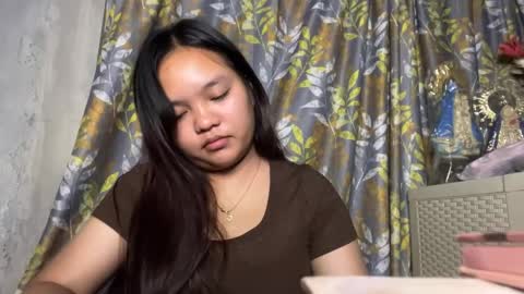 Snapshot of nannettecousey chatting on 05.18.26 Sophie online show from 05.18.26