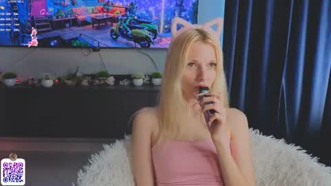 Snapshot of nannetteterrill chatting on 06.26.26 nannetteterrill online show from 06.26.26