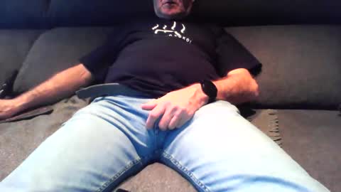 nano22968832 online show from 11.27.25