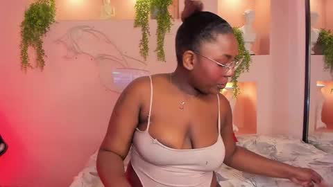 nanymoreno online show from 11.06.25