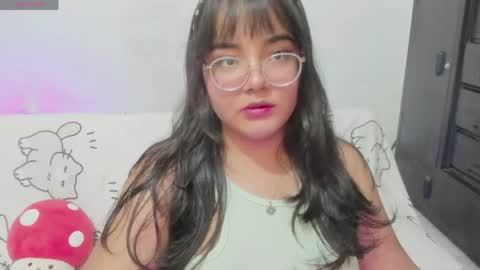 Snapshot of naoko_uwu chatting on 04.20.26 Naoko online show from 04.20.26