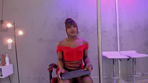 Snapshot of naomi__blair chatting on 02.17.26 Naomi Blair online show from 02.17.26