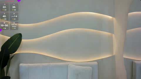 Naomi  online show from 01.06.25