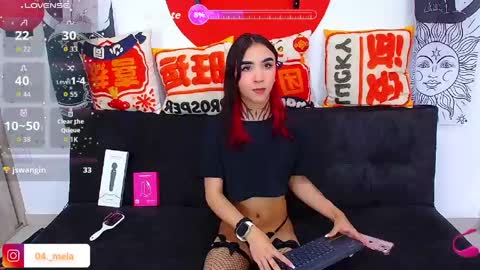 Snapshot of naomi_femme chatting on 05.12.26 naomi_femme online show from 05.12.26