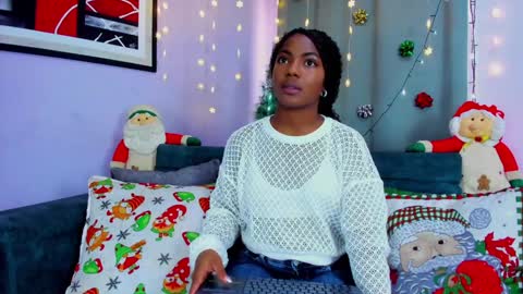 Snapshot of naomi_jones13 chatting on 12.15.24 Nahomi Jones online show from 12.15.24