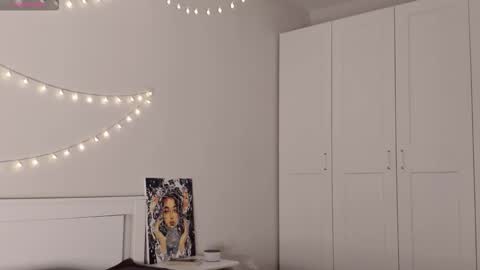 Naomi online show from 11.14.25