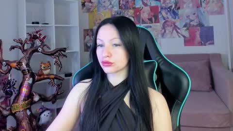 Naomi online show from 11.08.25