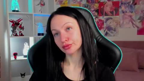 Snapshot of naomiblakes chatting on 02.25.26 Naomi online show from 02.25.26