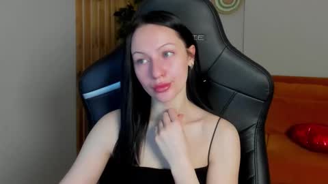 Snapshot of naomiblakes chatting on 03.02.26 Naomi online show from 03.02.26