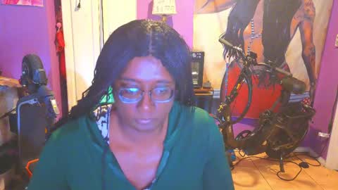 Snapshot of naomifux chatting on 05.26.26 Naomi online show from 05.26.26