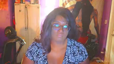 Snapshot of naomifux chatting on 06.09.26 Naomi online show from 06.09.26