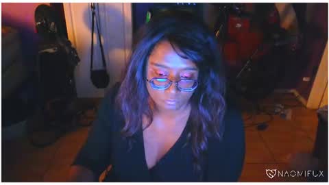 Snapshot of naomifux chatting on 06.24.26 Naomi online show from 06.24.26
