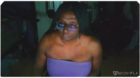 Snapshot of naomifux chatting on 07.16.26 Naomi online show from 07.16.26