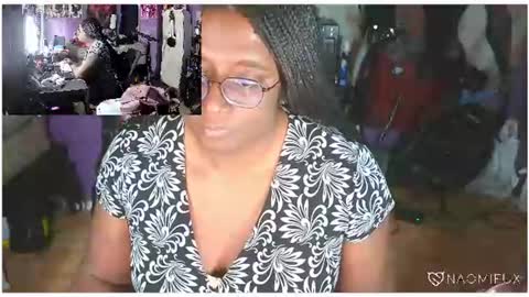 Snapshot of naomifux chatting on 07.27.26 Naomi online show from 07.27.26