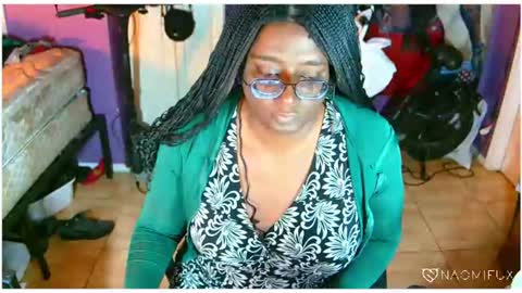 Snapshot of naomifux chatting on 08.07.26 Naomi online show from 08.07.26