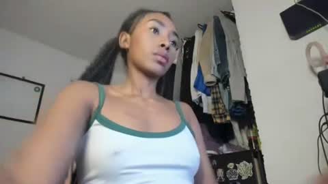 Naomii online show from 01.23.25