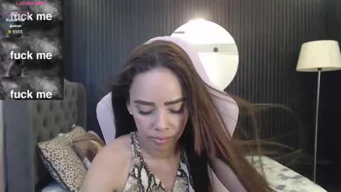 Snapshot of naomis_36 chatting on 05.28.26 Naomis online show from 05.28.26