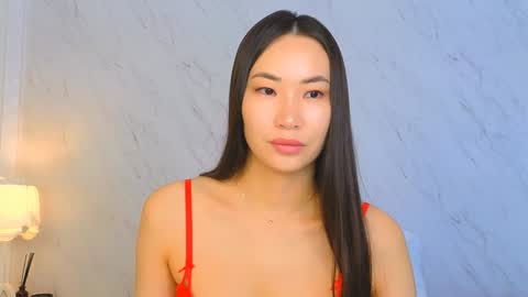 Snapshot of naomiyuu chatting on 01.23.25 Naomi online show from 01.23.25