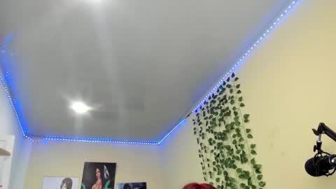 naomy online show from 02.12.25