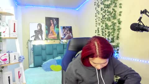 naomy online show from 02.26.25