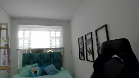 naomy online show from 10.02.25